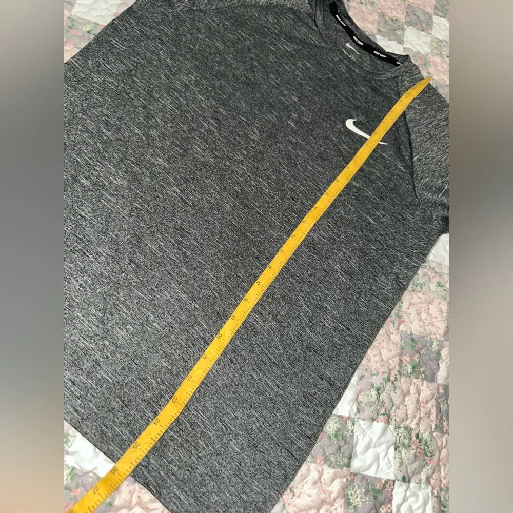 2 Men’s Nike Dri-FIT Swim Short Sleeve Athletic Running Gym Shirts Tops Bundle - Picture 8 of 8